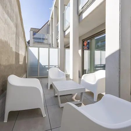 Stylish Home, Location, Cleaning Included Daire